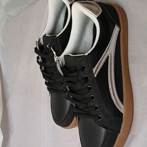 Serra Black and Silver Women's Sneakers